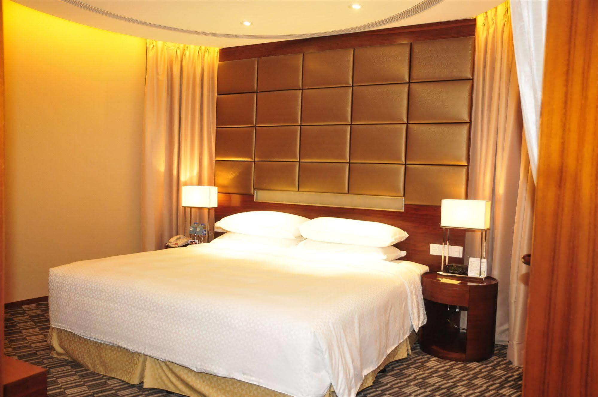 Four Points By Sheraton Taicang Екстер'єр фото